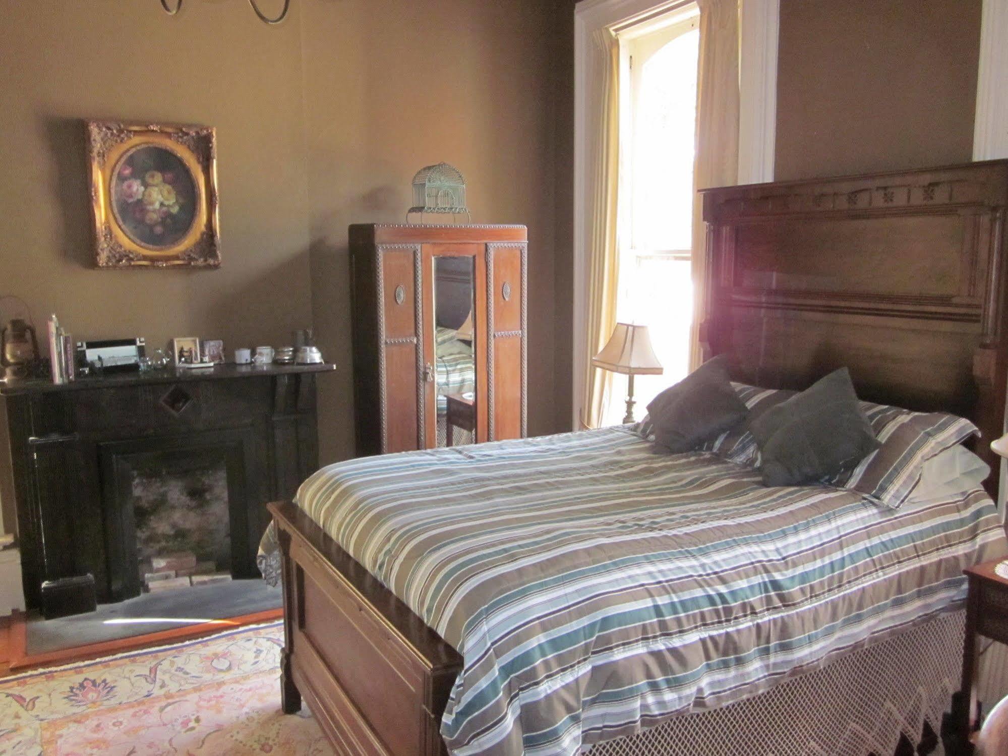 Baer House Inn ヴィックスバーグ エクステリア 写真