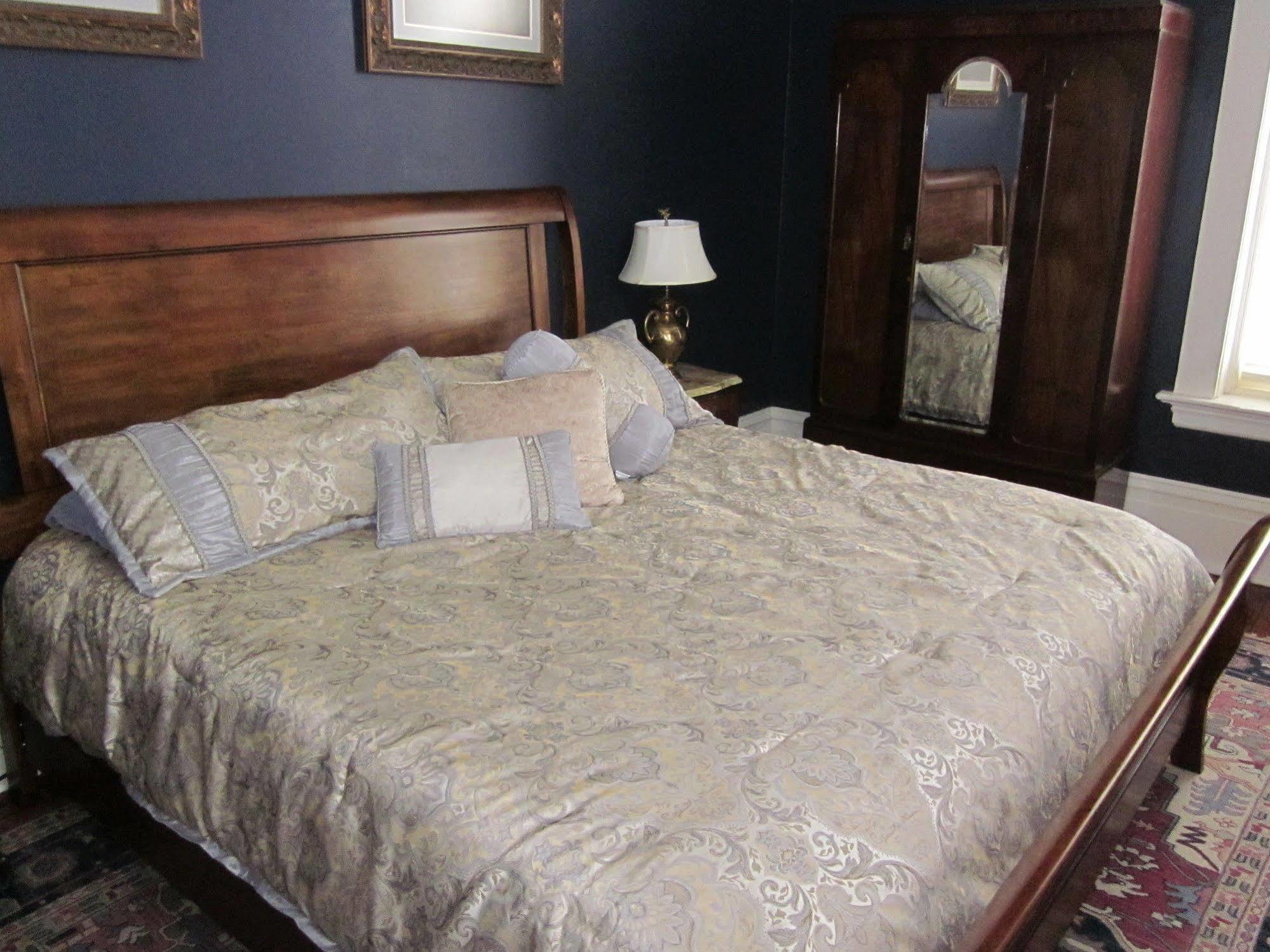Baer House Inn ヴィックスバーグ エクステリア 写真