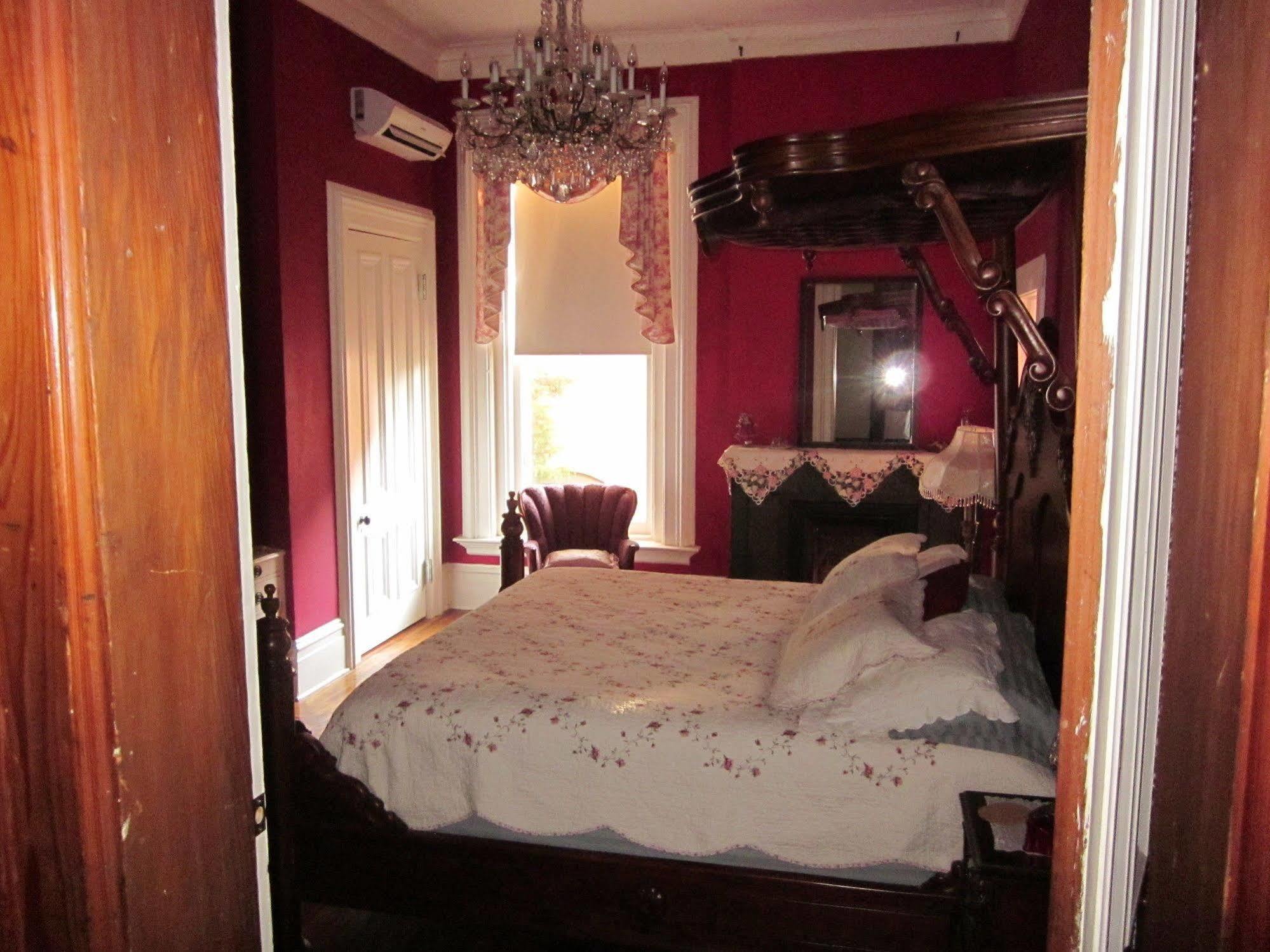 Baer House Inn ヴィックスバーグ エクステリア 写真